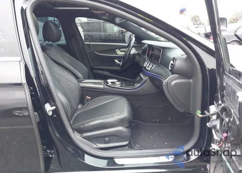 2017 Mercedes-Benz E 300 из США, поврежденный, VIN WDDZF4JBXHA134894